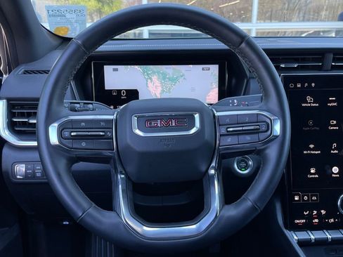 Used 2025 GMC Terrain Elevation image 15