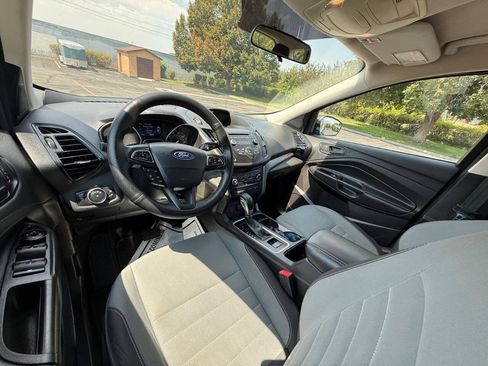 Used 2017 Ford Escape S FWD image 9