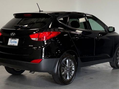 Used 2015 Hyundai Tucson GLS w/ Option Group 02 AWD/4WD image 3