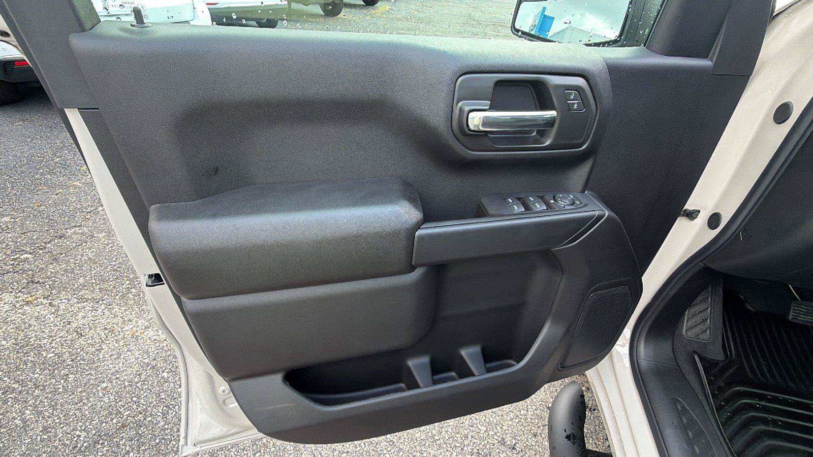 New 2026 Chevrolet Silverado 1500 Custom w/ Turbomax Blackout Package RWD image 14