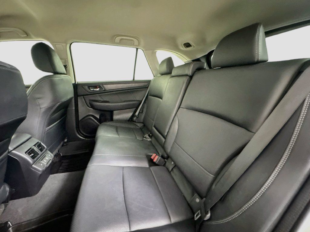 Used 2019 Subaru Outback 2.5i Limited AWD/4WD image 21