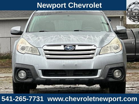 Used 2013 Subaru Outback 2.5i Premium w/ All-Weather Pkg image 10