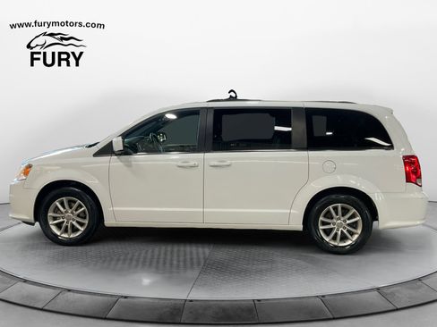 Used 2019 Dodge Grand Caravan SXT FWD image 6