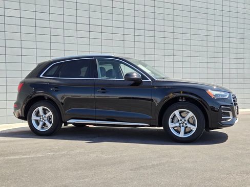 Used 2023 Audi Q5 2.0T Premium w/ Convenience Package AWD/4WD image 7
