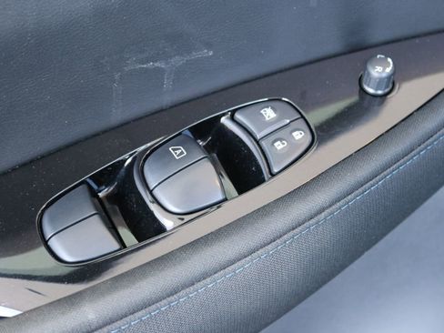 Used 2021 Nissan Leaf SV Plus image 14