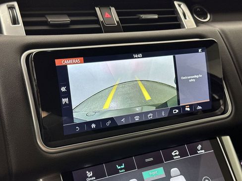 Used 2019 Land Rover Range Rover Sport HSE image 17