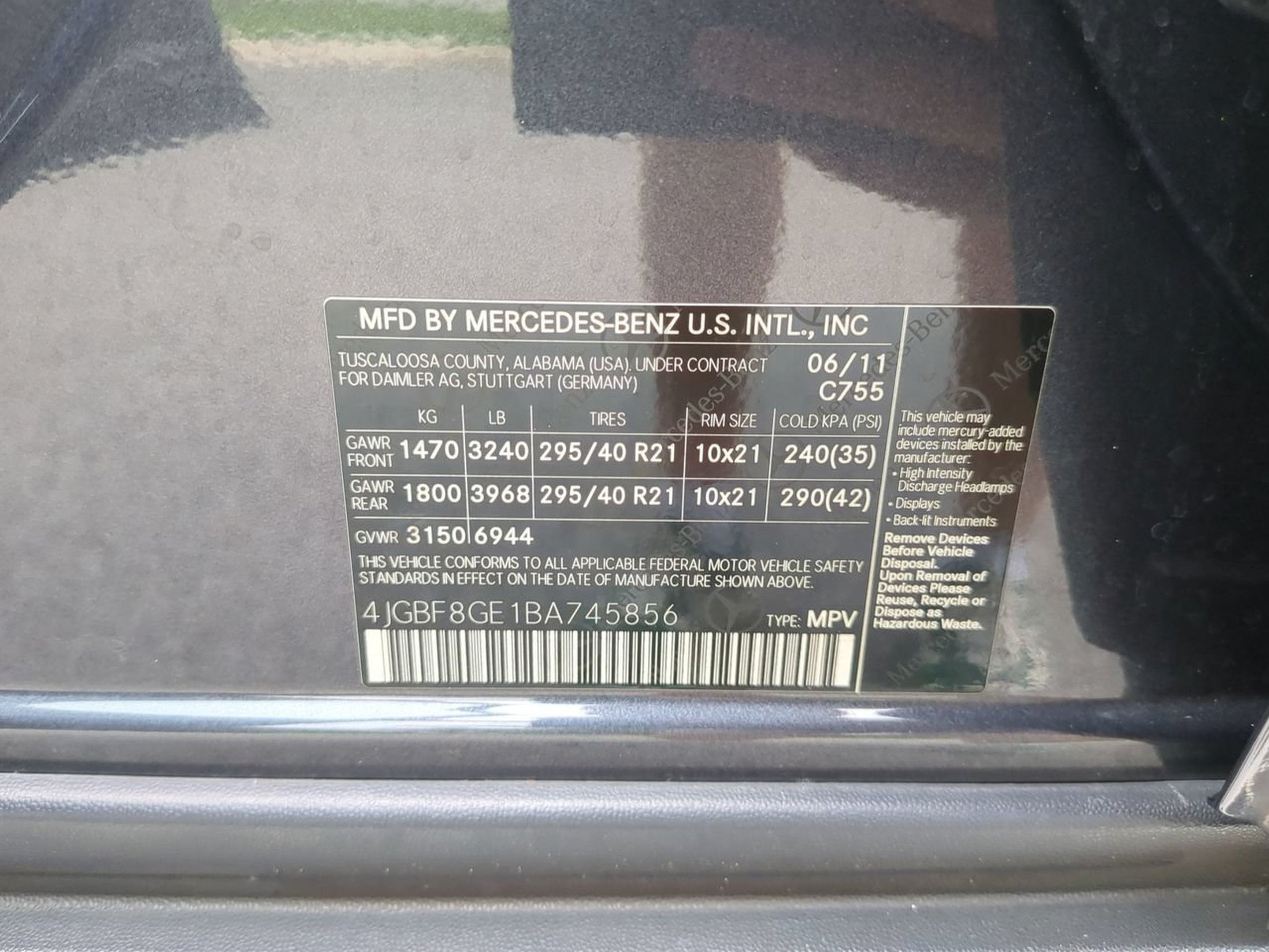 Used 2011 Mercedes-Benz GL 550 4MATIC image 25