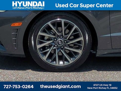 Certified 2021 Hyundai Sonata Limited w/ Cargo Package FWD image 10