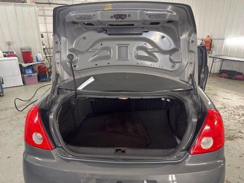 Used 2009 Pontiac G6 Sedan w/ Sport Package 2 image 8