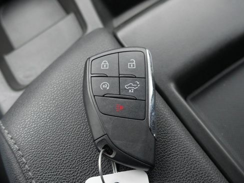 Used 2022 Chevrolet Silverado 1500 LT w/ Z71 Off-Road Package image 20