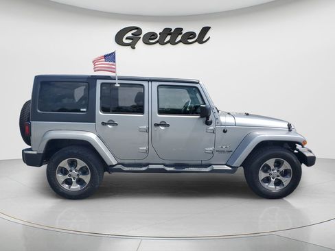 Certified 2018 Jeep Wrangler Unlimited Sahara w/ Connectivity Group AWD/4WD image 4