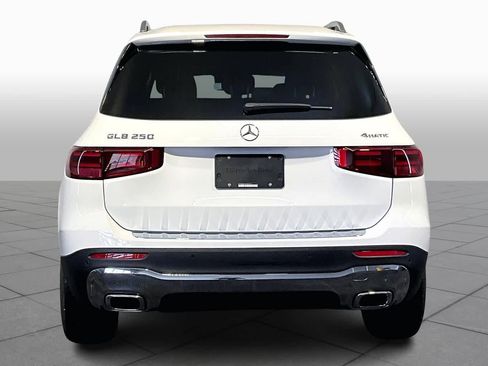 New 2026 Mercedes-Benz GLB 250 4MATIC image 4