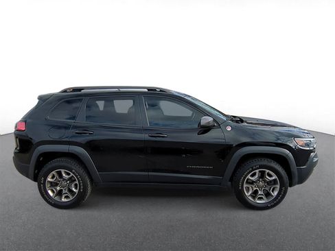 Certified 2019 Jeep Cherokee Trailhawk w/ Cold Weather Group image 9