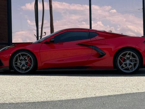 Used 2020 Chevrolet Corvette Stingray Premium Cpe w/ 3LT Preferred Equipment Group RWD image 5