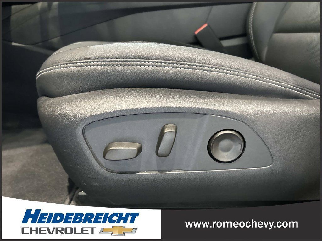Used 2024 Chevrolet Blazer EV LT AWD/4WD image 14
