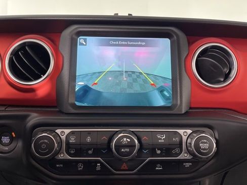 Used 2020 Jeep Gladiator Rubicon image 26