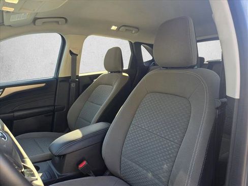 Used 2021 Ford Escape SE w/ SE Sport Appearance Package image 12