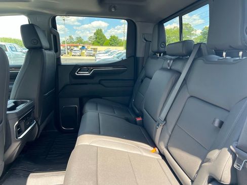 New 2026 GMC Sierra 1500 Elevation w/ Elevation Premium Package AWD/4WD image 8