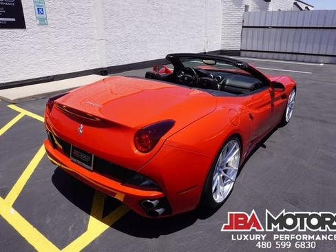 Used 2014 Ferrari California RWD image 93