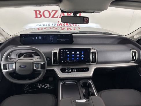 New 2025 Ford Expedition Active image 9