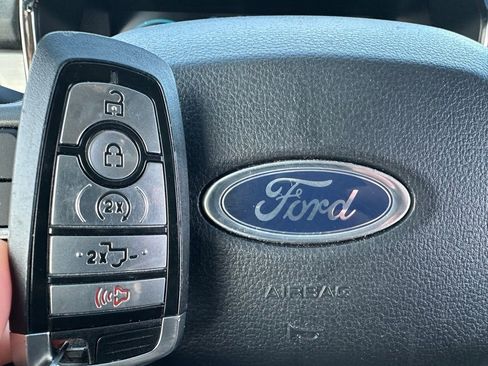 Used 2022 Ford F150 Lariat w/ Equipment Group 502A High image 43