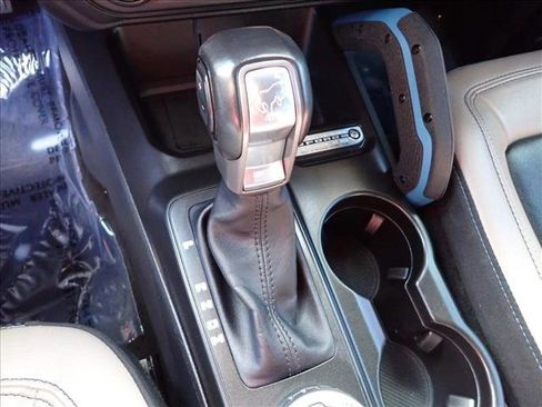 Used 2023 Ford Bronco Wildtrak AWD/4WD image 18