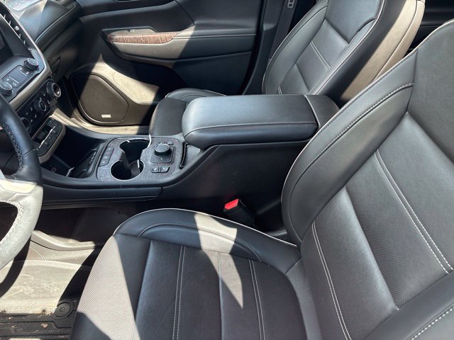 Used 2023 GMC Acadia Denali w/ Denali Ultimate Package FWD image 6