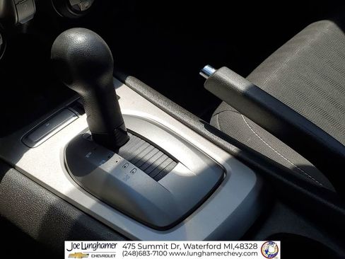 Used 2015 Chevrolet Camaro LS RWD image 15