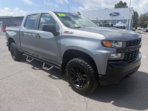 Used 2020 Chevrolet Silverado 1500 Custom Trail Boss w/ Custom Convenience Package AWD/4WD image 1