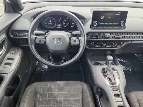 Certified 2025 Honda HR-V Sport image 11