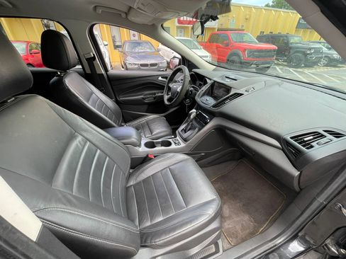 Used 2014 Ford Escape SE w/ Equipment Group 201A FWD image 24