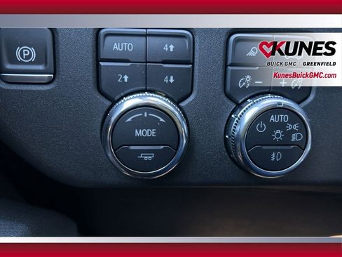 Used 2025 GMC Sierra 2500 SLT w/ SLT Premium Package image 22