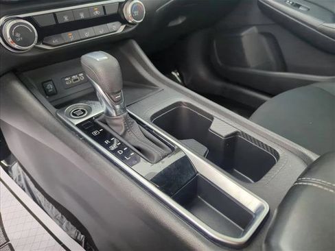 Used 2024 Nissan Sentra SV image 11