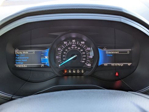 Used 2022 Ford Edge Titanium image 29