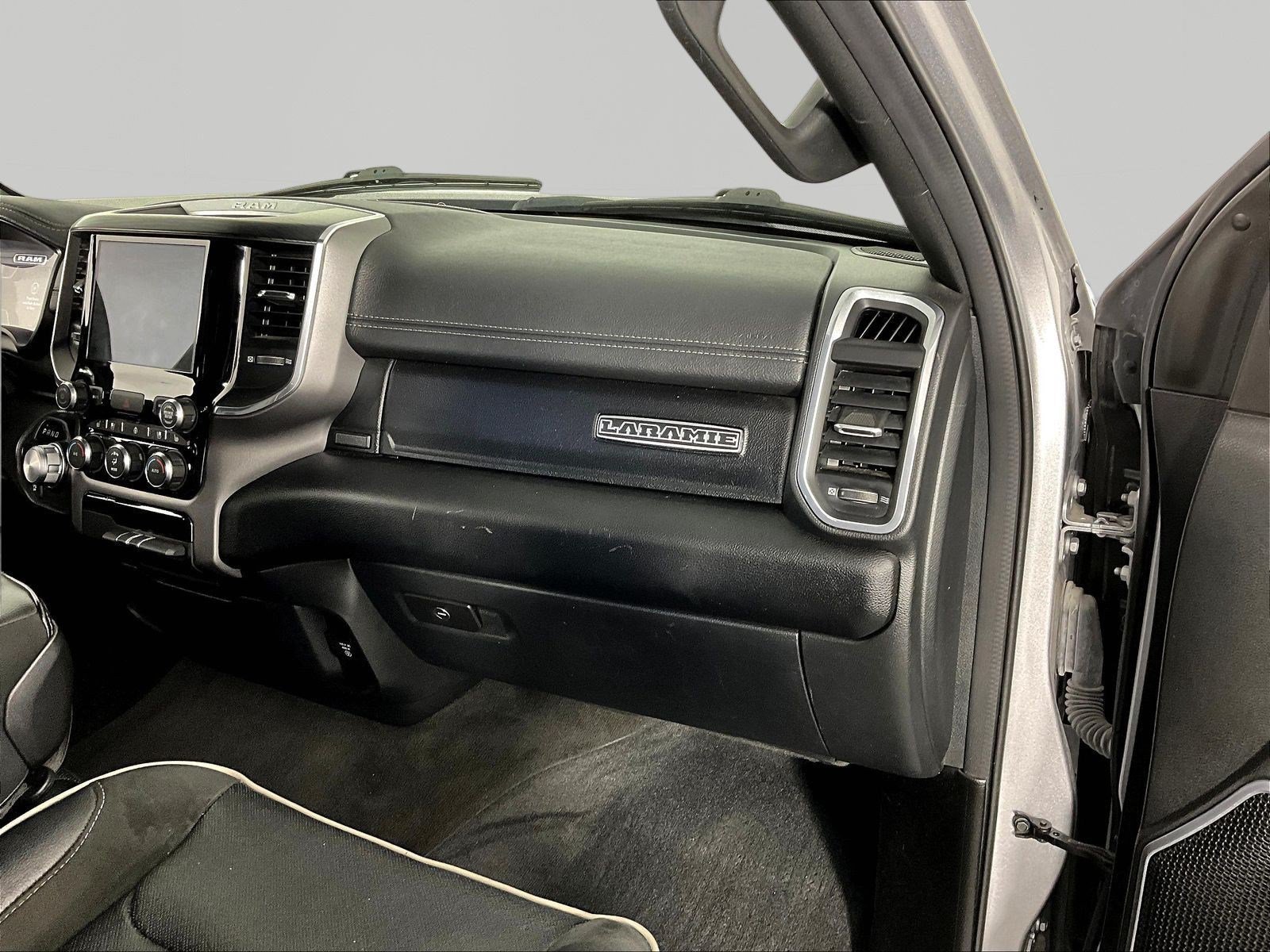 Used 2023 RAM 1500 Laramie AWD/4WD image 27