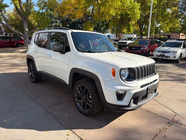 Used 2021 Jeep Renegade Latitude AWD/4WD image 8