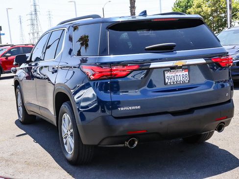 Used 2023 Chevrolet Traverse LT FWD image 9