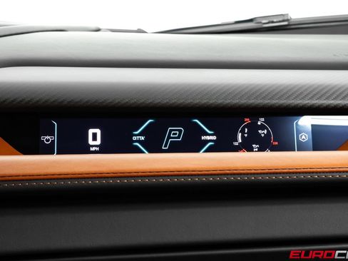 Used 2025 Lamborghini Revuelto AWD/4WD image 42