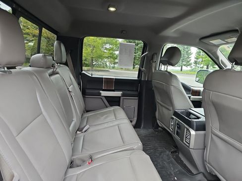 Used 2015 Ford F150 Lariat AWD/4WD image 17