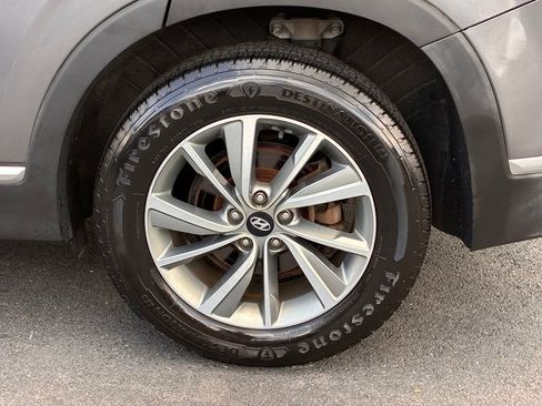 Used 2019 Hyundai Santa Fe SEL FWD image 53
