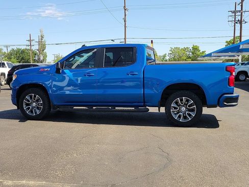 Used 2022 Chevrolet Silverado 1500 RST w/ Z71 Off-Road Package AWD/4WD image 2
