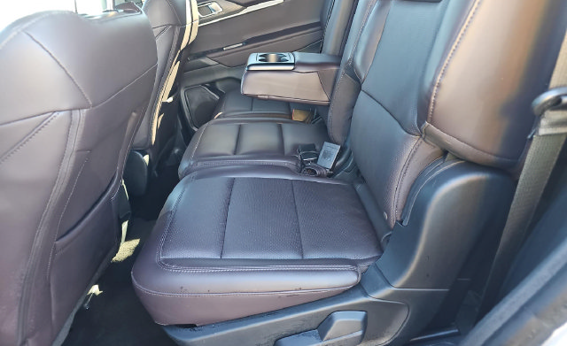 Used 2026 Ford Explorer Platinum AWD/4WD image 13