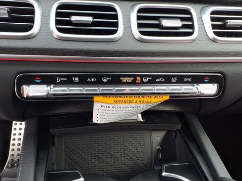 Used 2026 Mercedes-Benz GLS 450 4MATIC image 19