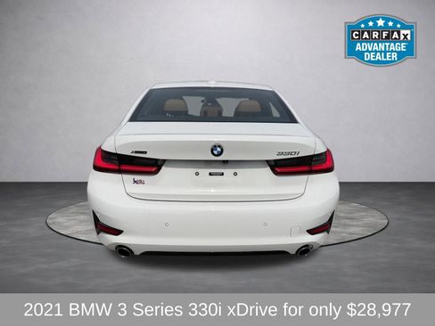 Used 2021 BMW 330i xDrive Sedan w/ Convenience Package image 4