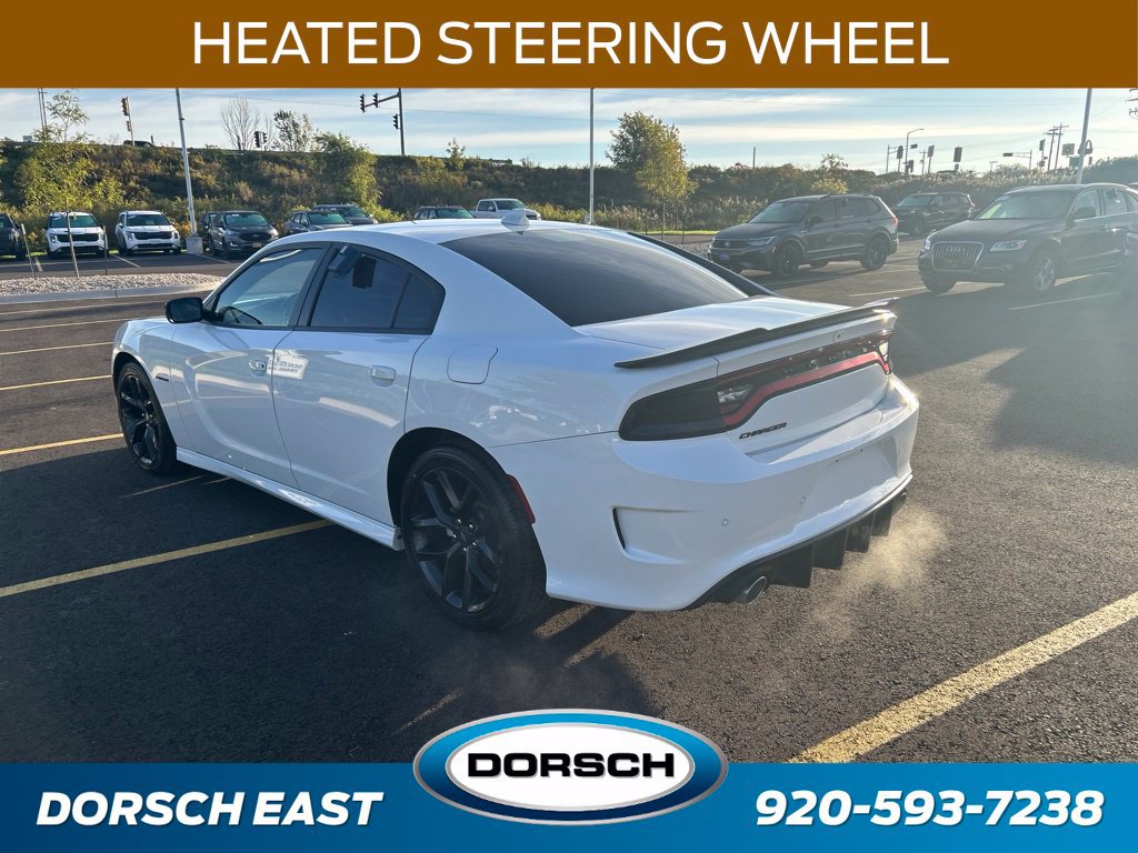 Used 2022 Dodge Charger R/T w/ Blacktop Package RWD image 2