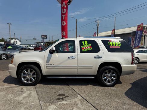 Used 2010 GMC Yukon Denali image 13