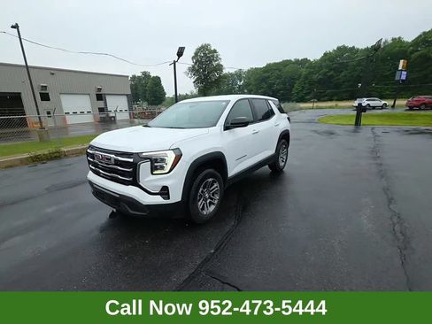 Used 2025 GMC Terrain Elevation AWD/4WD image 1
