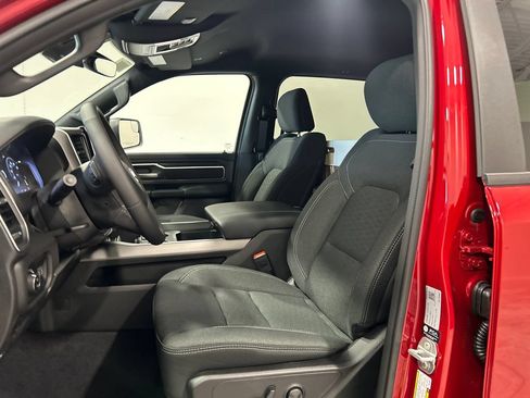 New 2026 RAM 1500 Big Horn AWD/4WD image 16