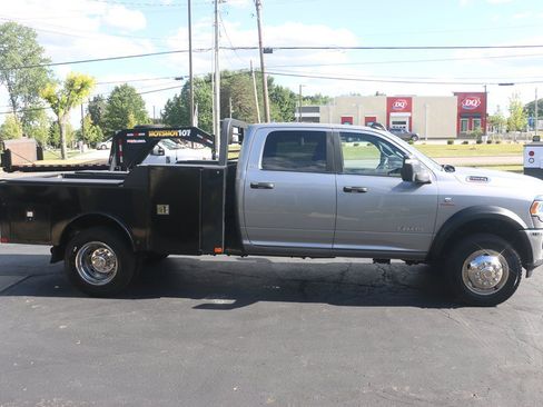 Used 2023 RAM 4500 SLT w/ Quick Order Package 2YG SLT AWD/4WD image 6