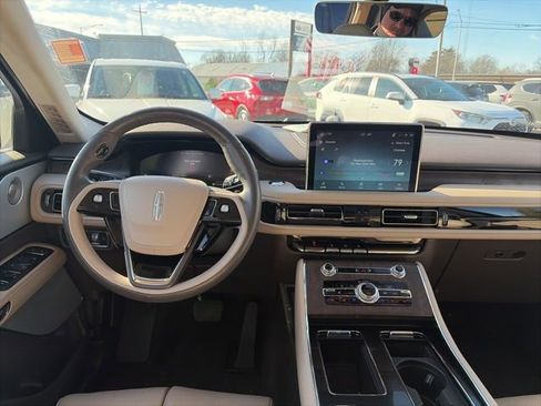 Used 2023 Lincoln Aviator Reserve w/ Equipment Group 201A image 14